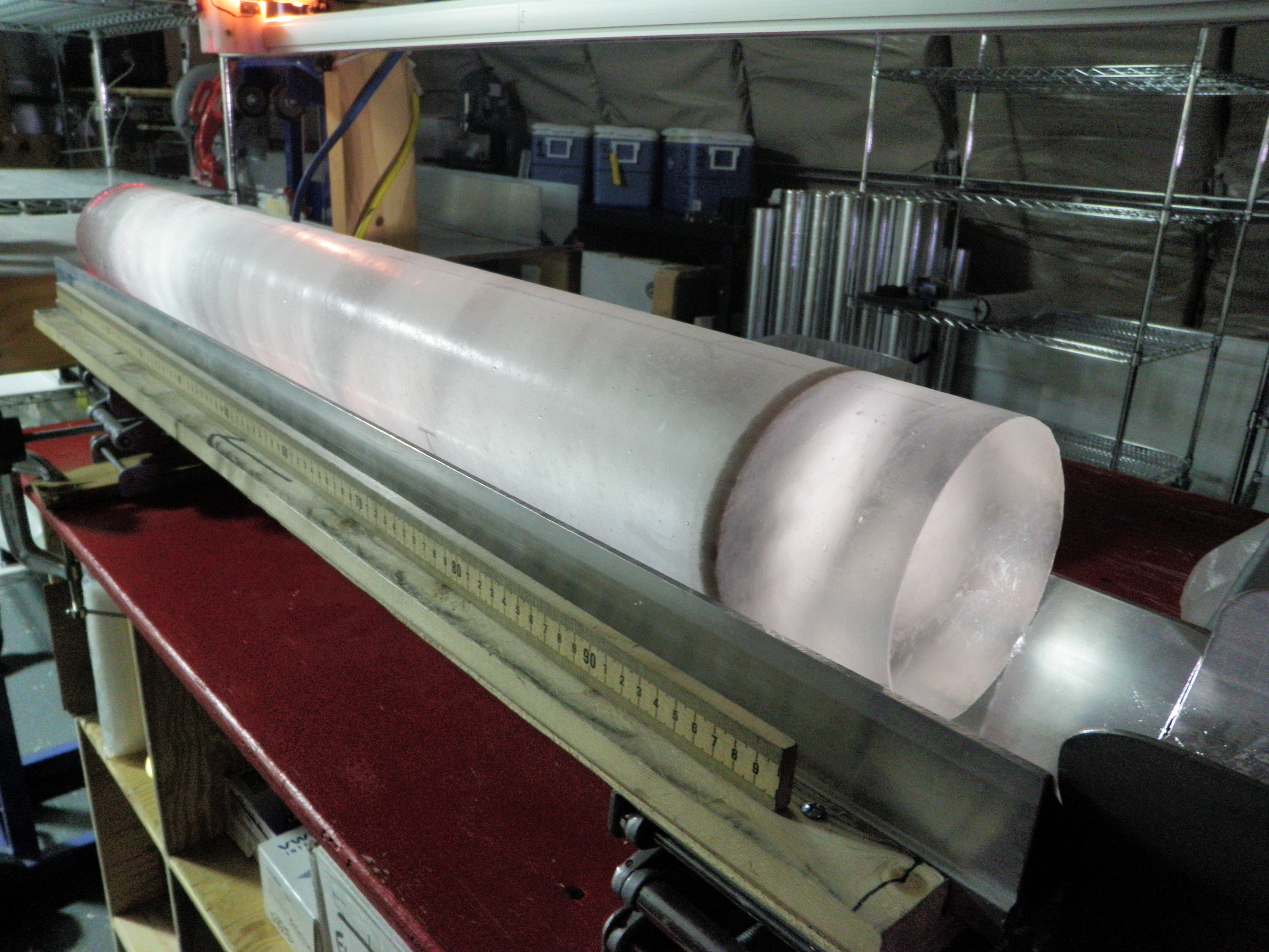 Ice core with dark band