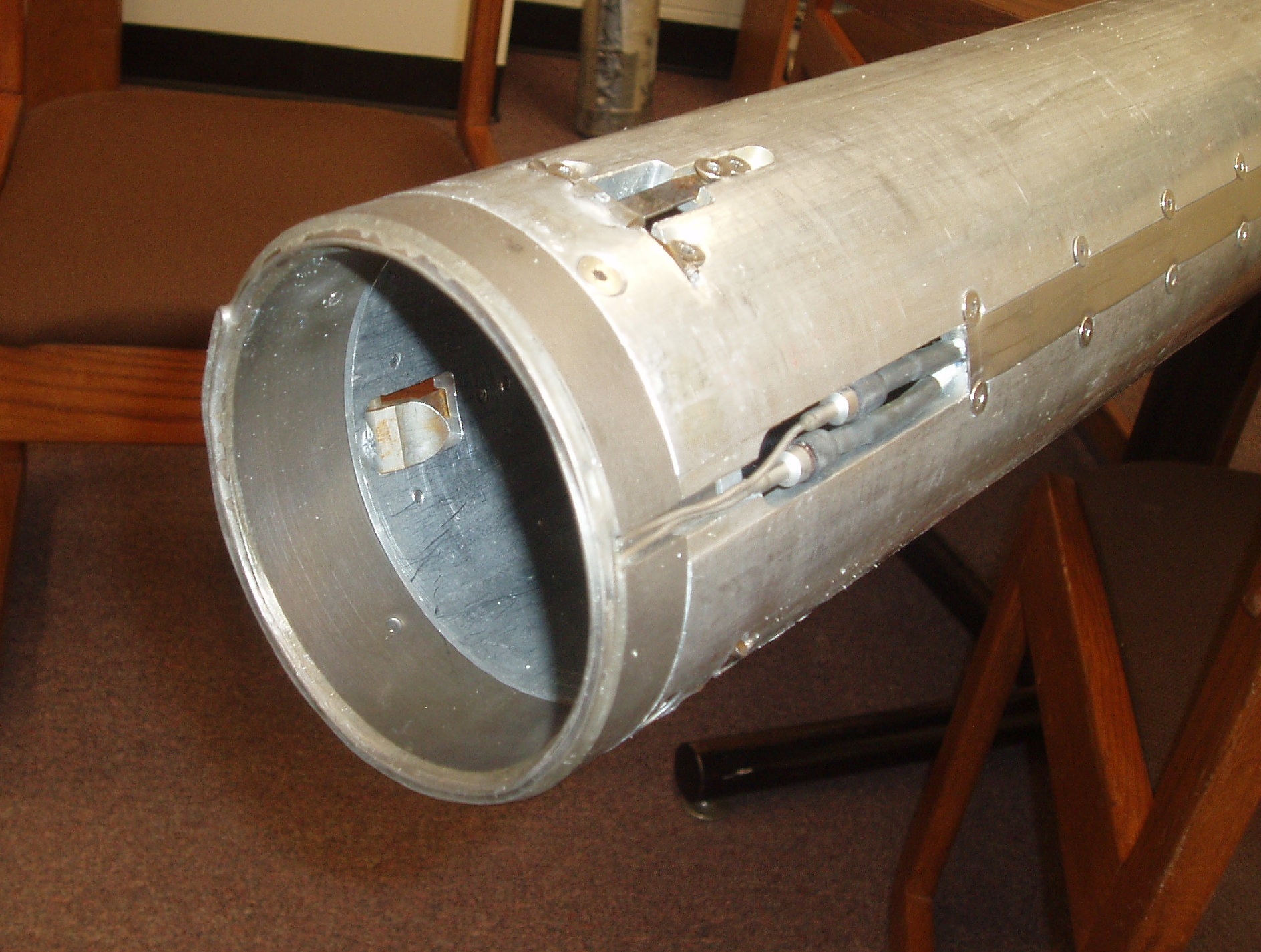 A thermal drill head showing the absence of cutters