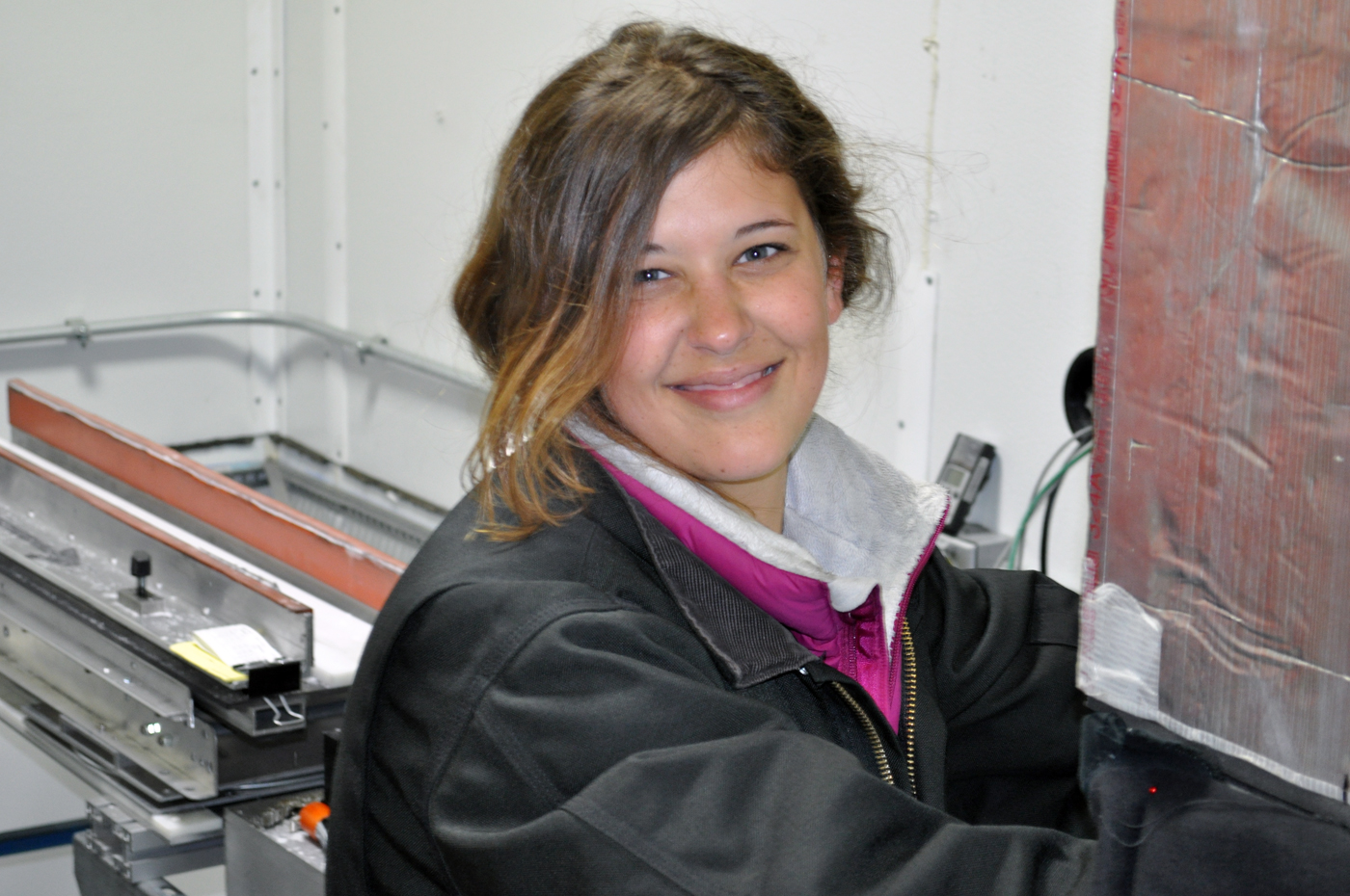Jen Lennon during the 2011 WAIS Divide core processing line at the NICL
